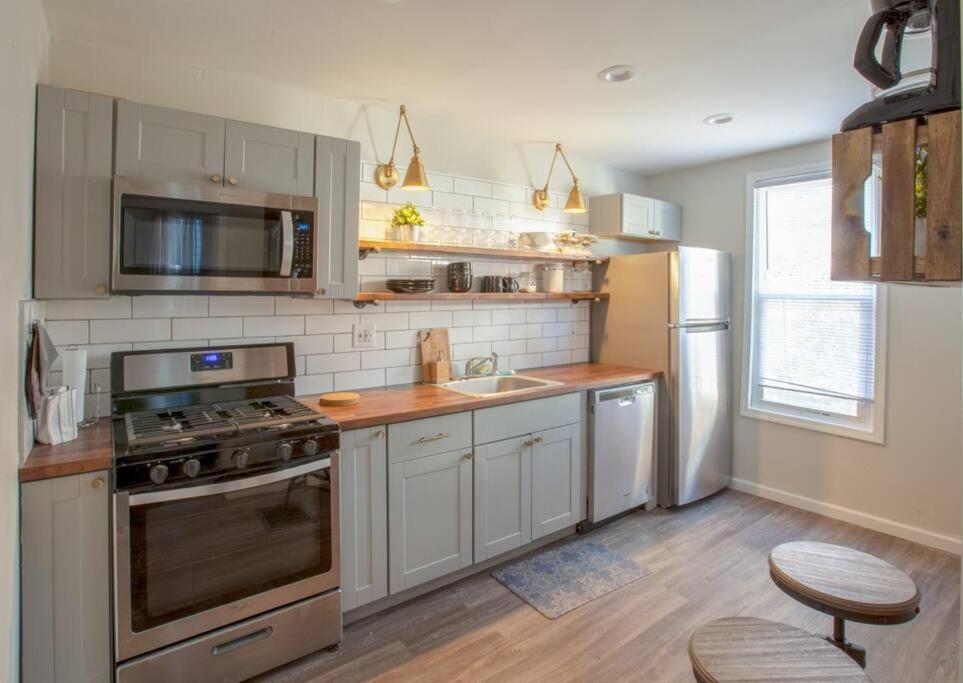 Beautiful One Bedroom Oasis *